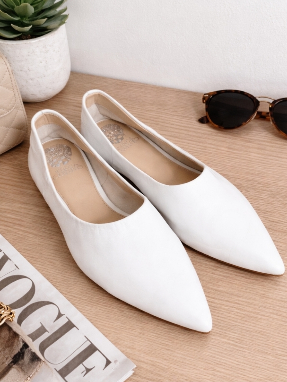 Vince Camuto Leather Flats – White – Size 7.5